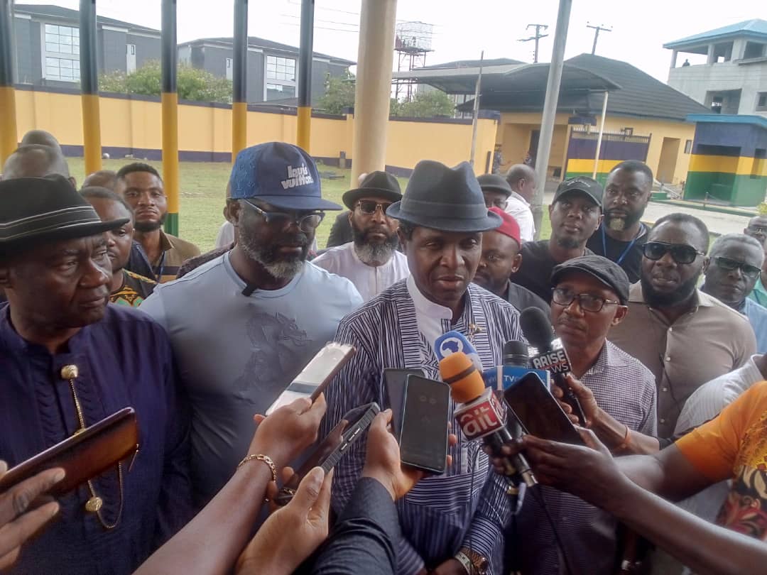 Rivers-gov-candidates-addressing-newsmen-during-the-protest-at-Police-headquarters-on-Friday