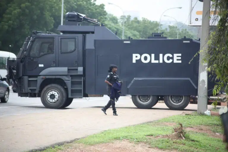 Police-at-Federal-High-Court-Abuja.jpg