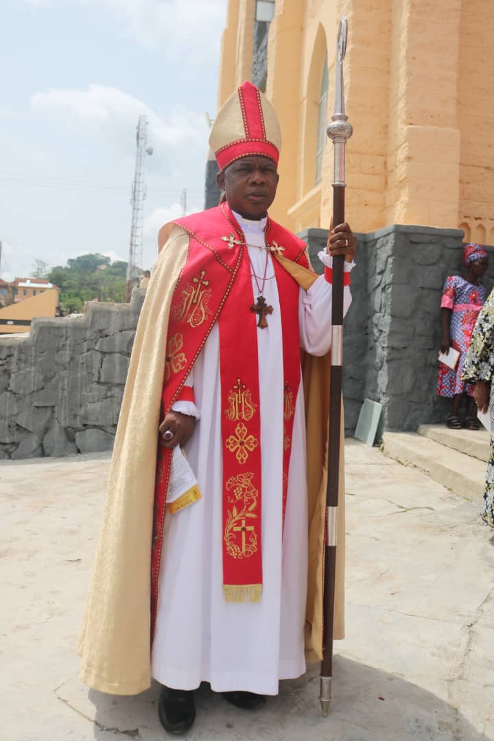 Bishop Isaac Oluyamo 2